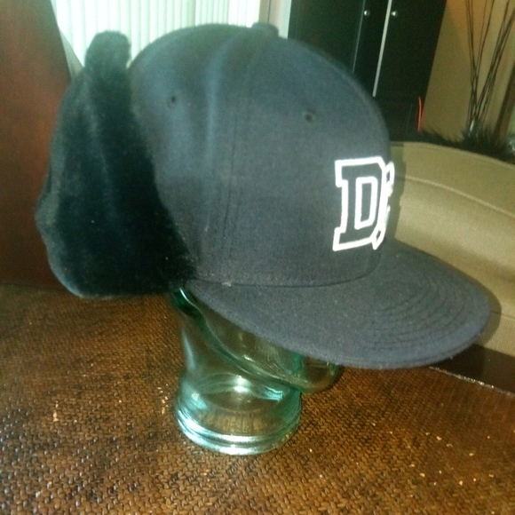 Hat - Picture 2 of 5